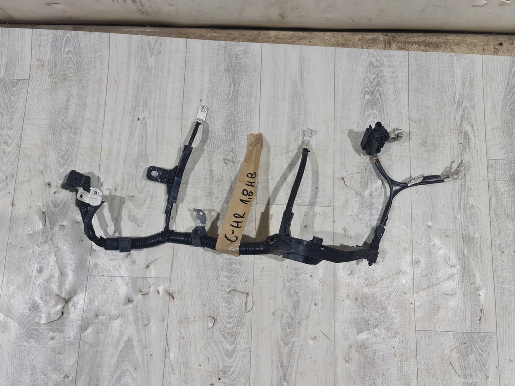 фото №1, Toyota chr c-hr 1,8 hb клемма минус