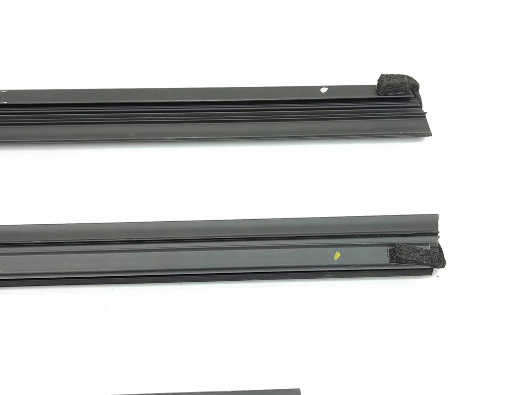 фото №10, Hyundai kona i 2019 комплект прокладка стекло дверь передних