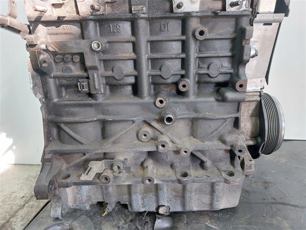 Двигун стійку  дизель vw golf iv 1997-2003 1.9tdi 100km kod:atd audi skoda Ціна