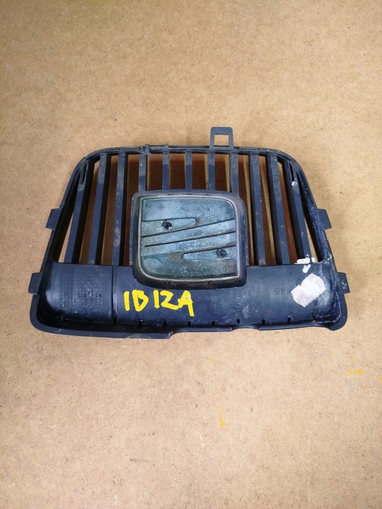 фото №2, Решётка радиатора решётка радиатора радиатора эмблема seat ibiza 99r.