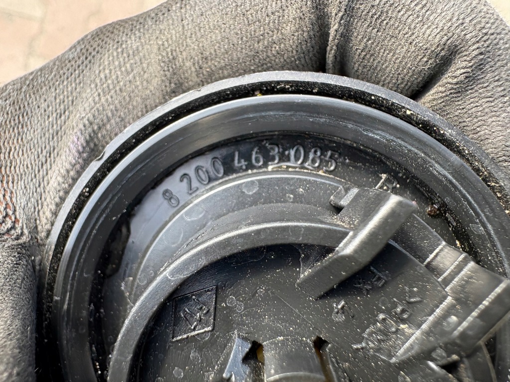 фото №5, Крышка топлива с ключ renault twingo iii