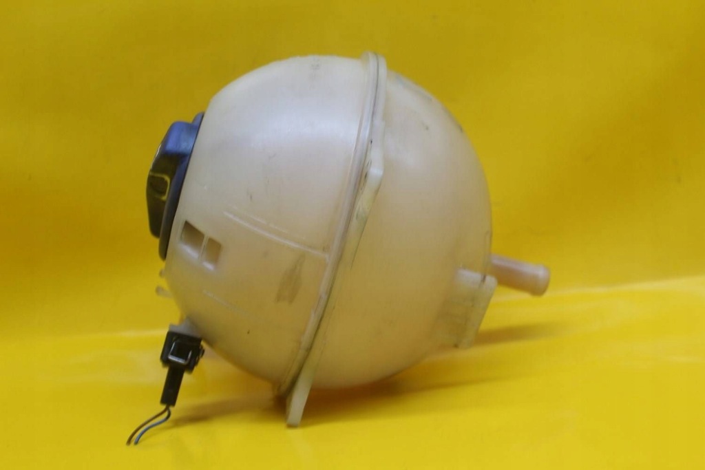 Бачок расширительный vw transporter t4 multivan 2.5 tdi 701121407c Доставка