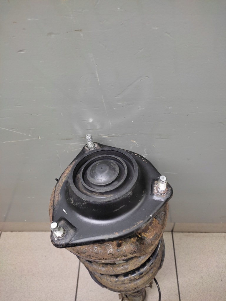 фото №3, Hyundai coupe 2.0 амортизаторна стійка правий перед