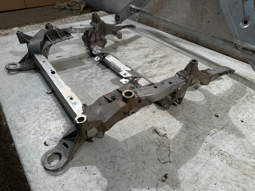 фото №8, Chevrolet camaro 16- подрамник подрамник подрамник перед