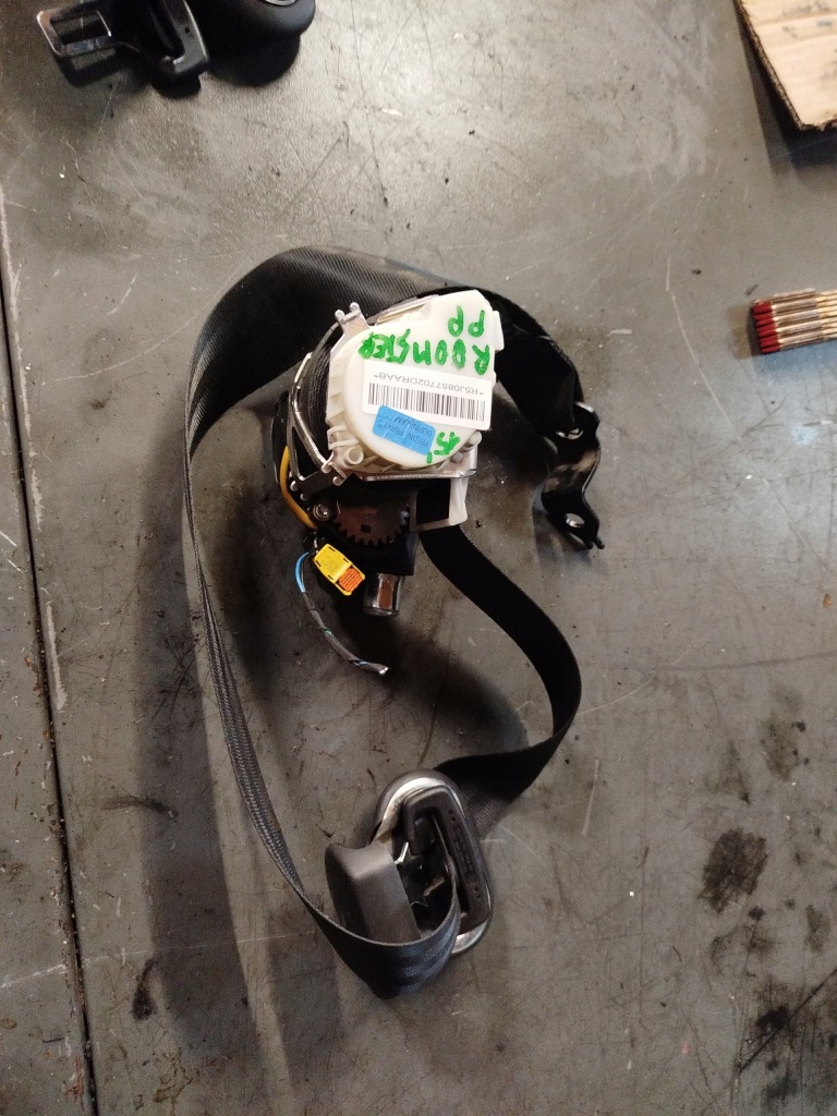 фото №1, Pas безопасности правый перед skoda roomster 5j0857702d