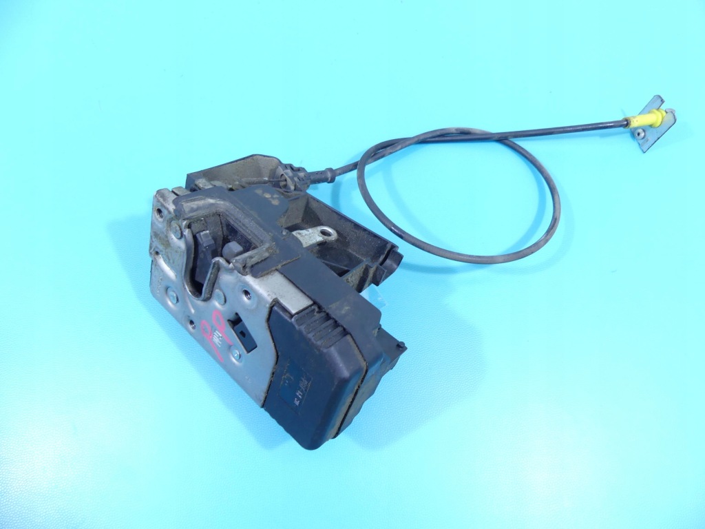 фото №1, Замок перед правий 8200042171 nissan primastar