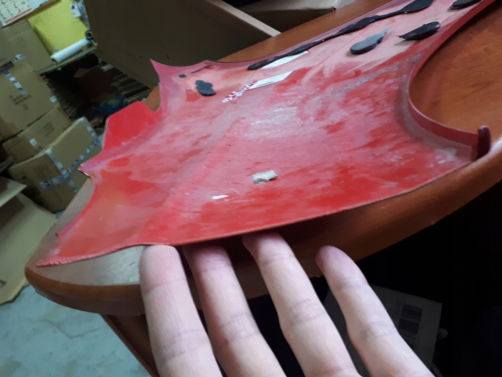 Крыло  правый  ligier js50 13r. Киев