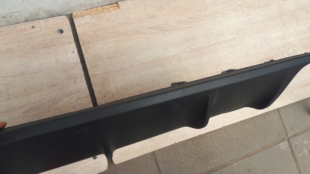 Porsche macan 95b бампер задній спойлер нижній 95b807834l Київ