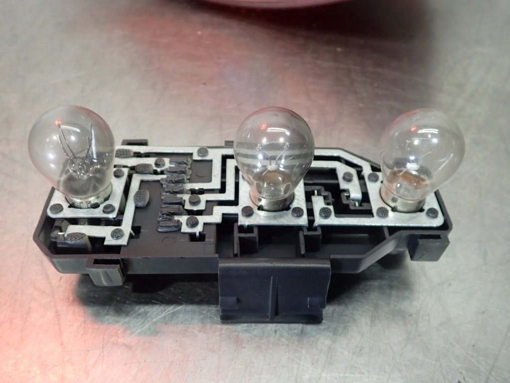 фото №10, Лампа правая задняя audi a6 c5 lift