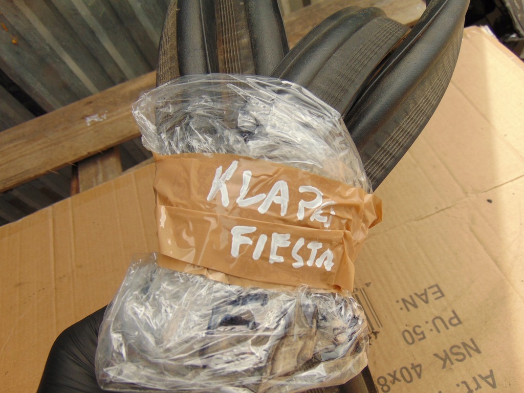 фото №4, Прокладка крышки багажника ford fiesta mk7