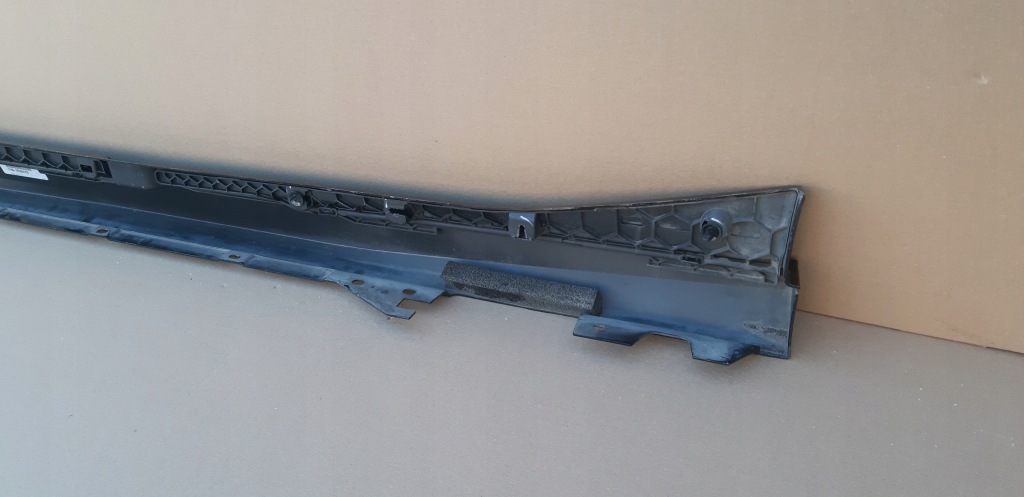 Купить Bmw ix i20 sport молдинг порог правый  порог накладка 8737832-10