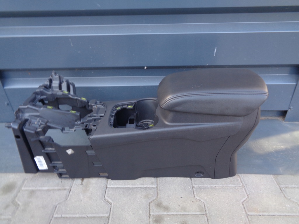 фото №7, Ford focus mk3 подлокотник europa