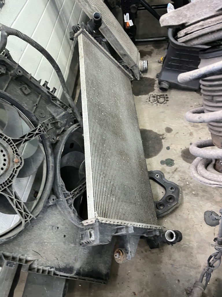 Купити Радіатор води boxer ducato jumper 14-19 rok 2,3 130 km