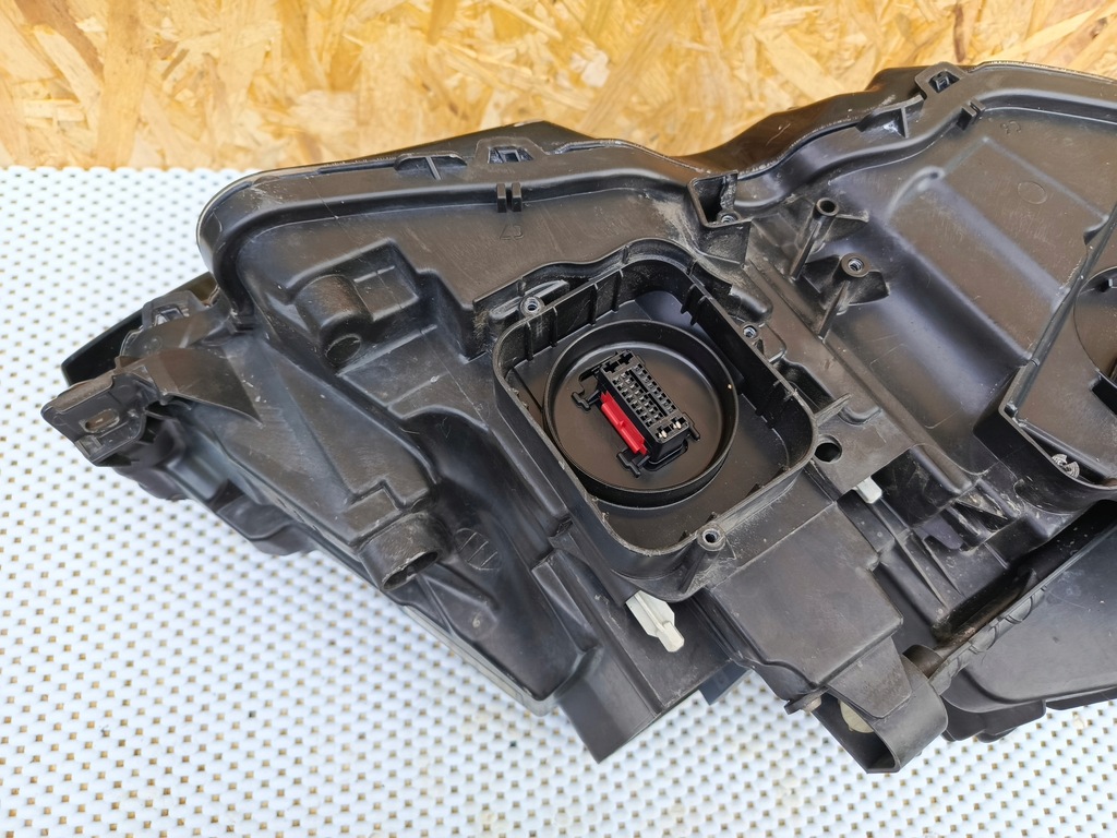 фото №8, Лампа перед левая volvo v90 s90 full led rht lh 31386164