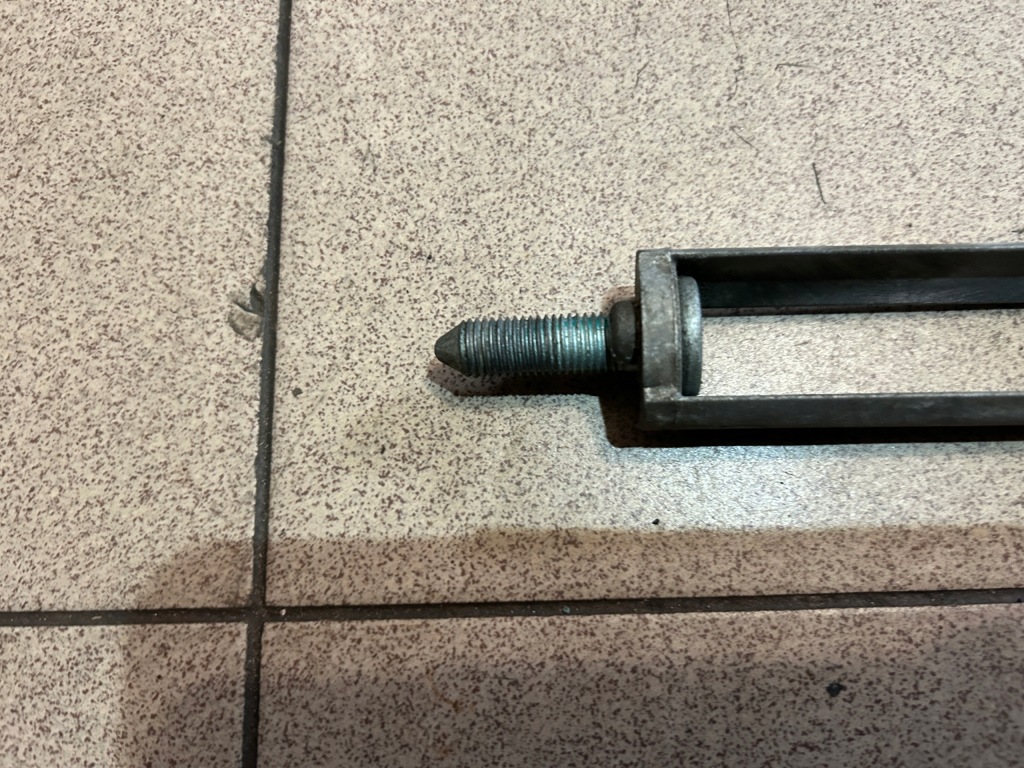 фото №3, Кронштейн опора амортизатора l/r audi a8 d2