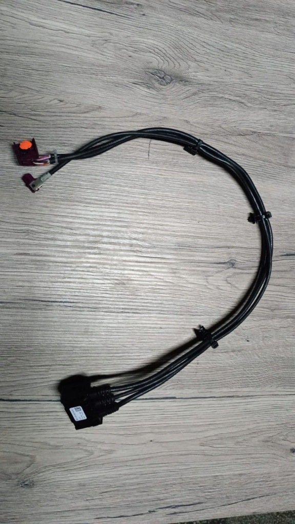 фото №1, Роз'єм заряджання port usb c mercedes a2328209400