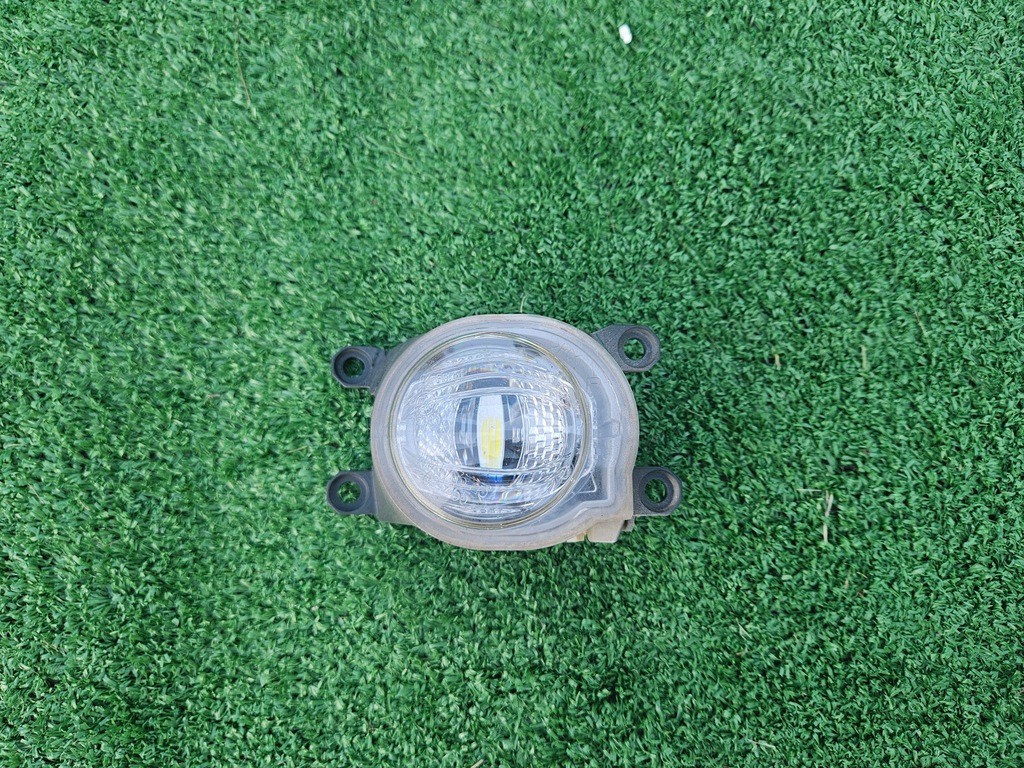 фото №1, Drl свет do движение dziennej противотуманная фара правый toyota hilux viii 20-