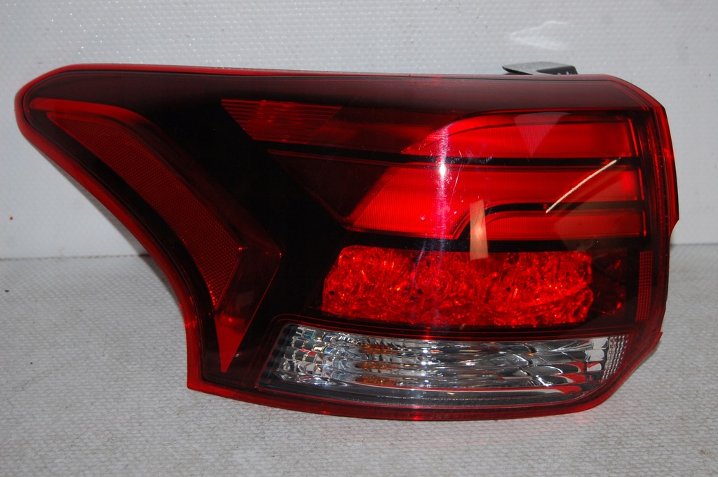 фото №1, Mitsubischi outlander iii 3 lift led ліва w2869 eu