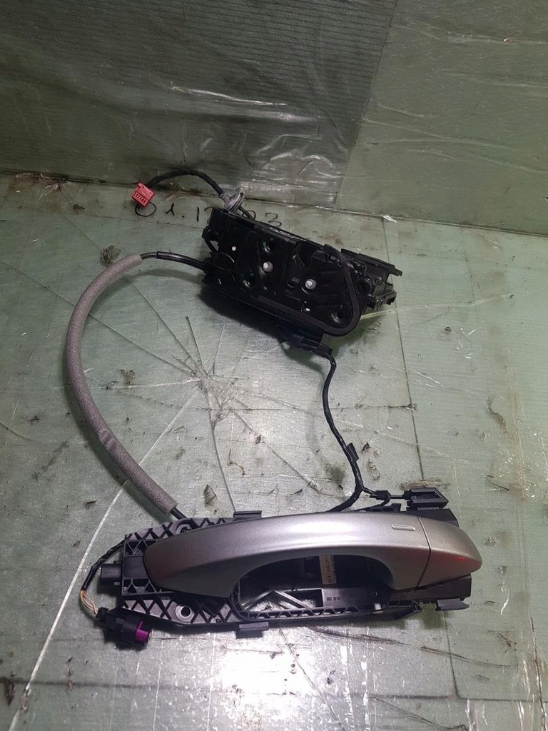 фото №1, Ручка замок двері правий задня vw arteon