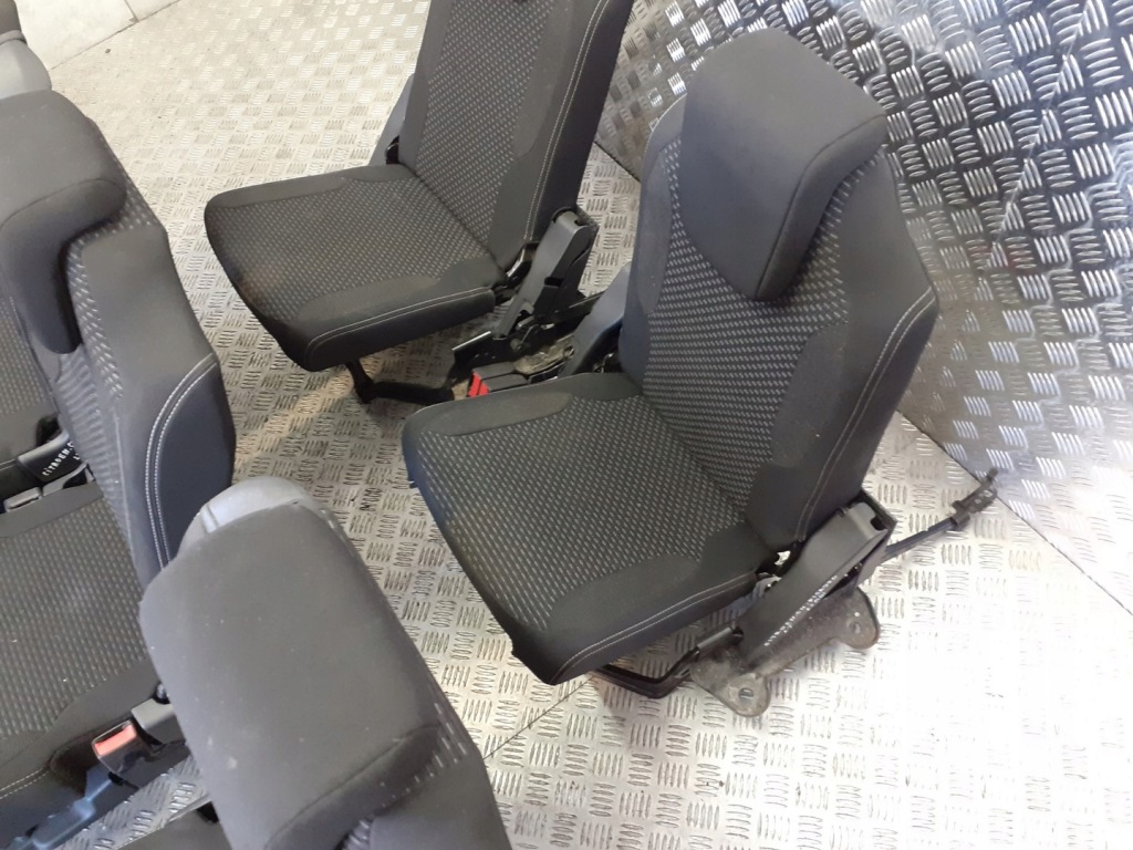 фото №9, Сиденья заднее сиденье + обшивки i задний ряд citroen c4 picasso 1.6 hdi