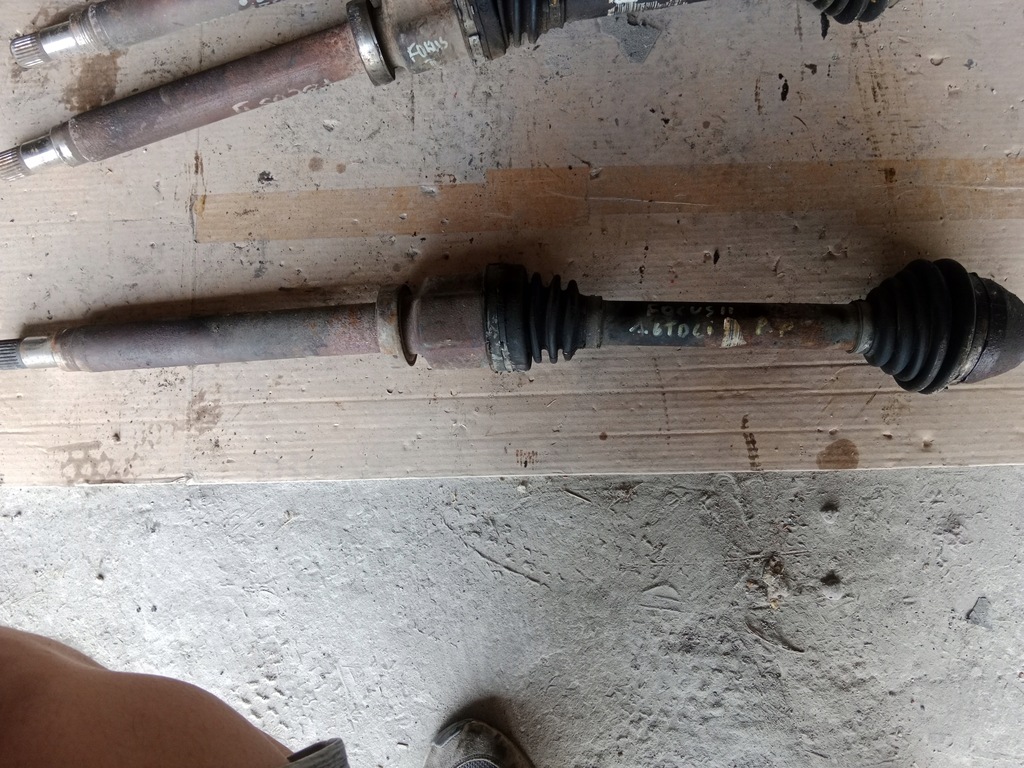 фото №1, Привідний вал правий перед ford focus ii 6g913b436