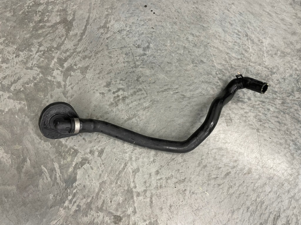 фото №1, Wąż шланг wody audi a5 8w a4 b9 оригинал