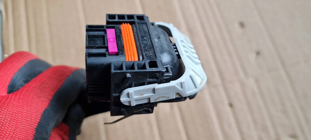 фото №9, Sq5 q5 80a штекер колодка соединитель 4m0973050a a4 b9 8w s4 s5