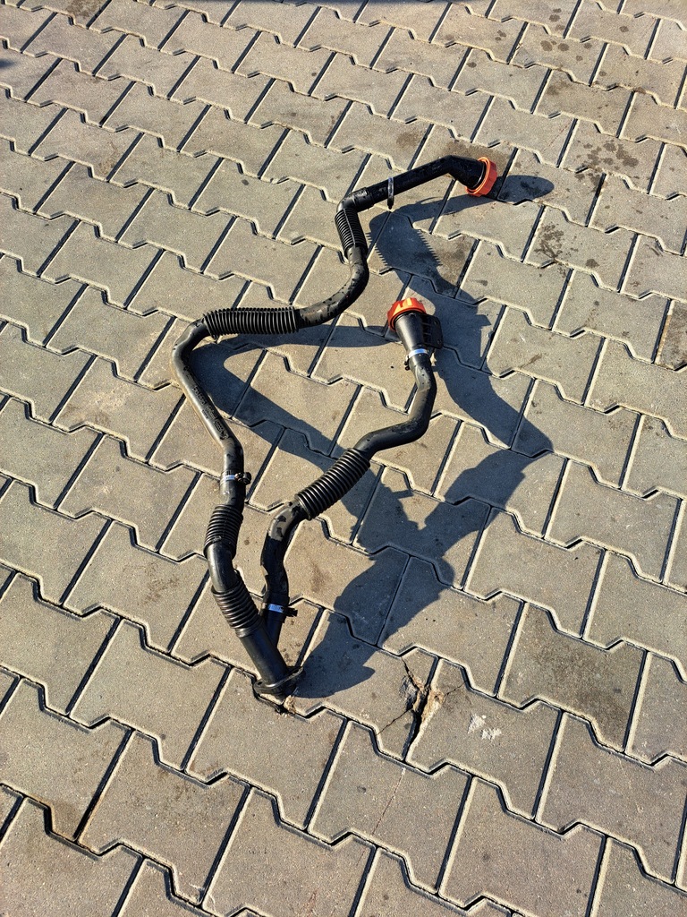 фото №1, Заливна горловина труба шланг оливи мащення volvo fm 9