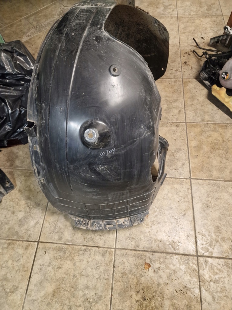 фото №3, Подкрылок передние правое kia sportage 5 v 86814-r2000