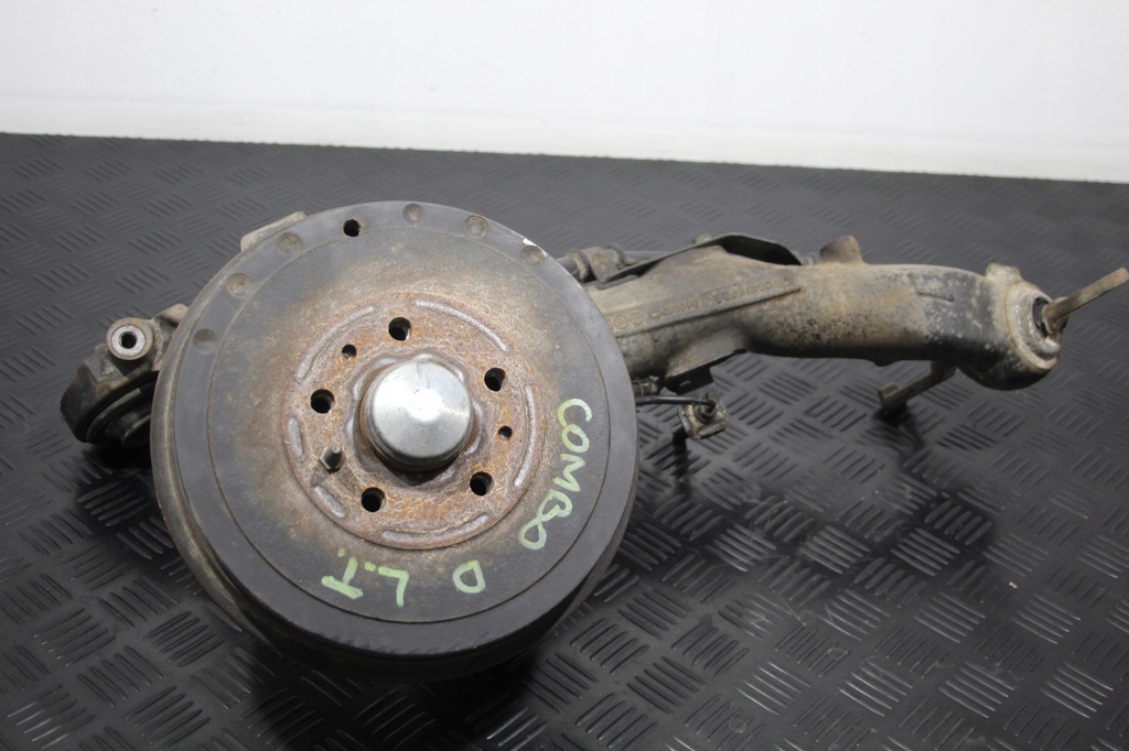 фото №1, Поворотный кулак левый задняя задняя opel combo d