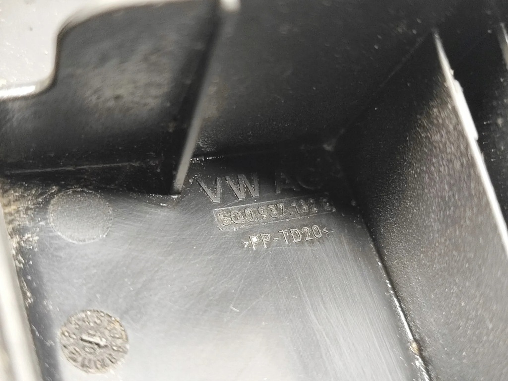 фото №12, Кришка коробка запобіжників vw jetta mk7 5q0937132 1.4l бензиновий 110kw