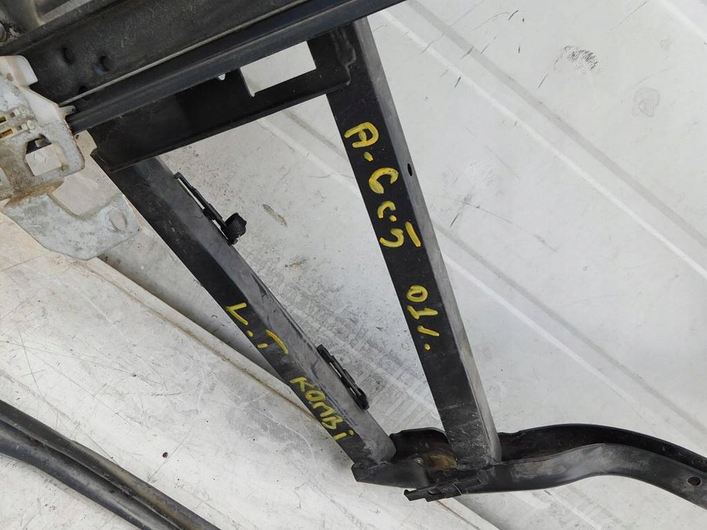 фото №5, Audi a6 c5 99r kombi підйомник скло лівий задня