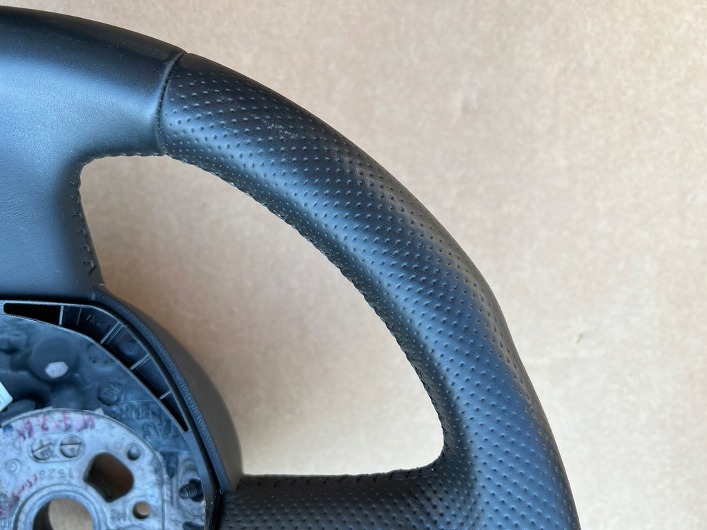 фото №4, Audi a4 b8 a5 8t воздуховод кожа 8t0419091 czarna