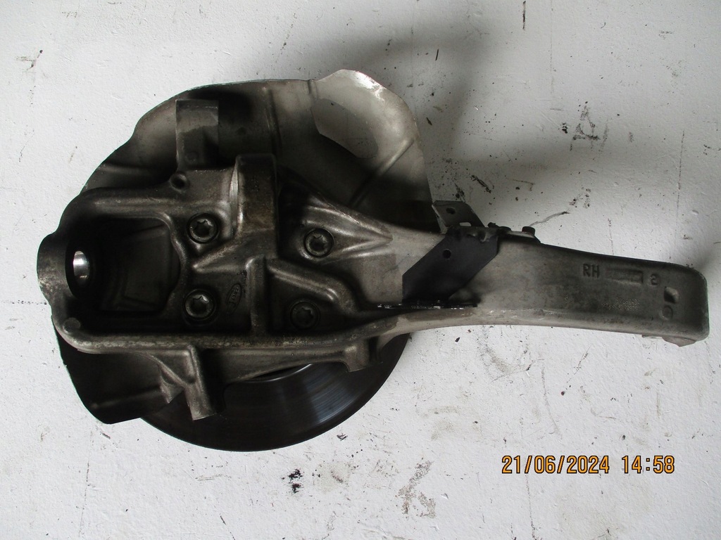 фото №1, Поворотний кулак поворотний кулак alfa romeo giulia 2,2 права ліва