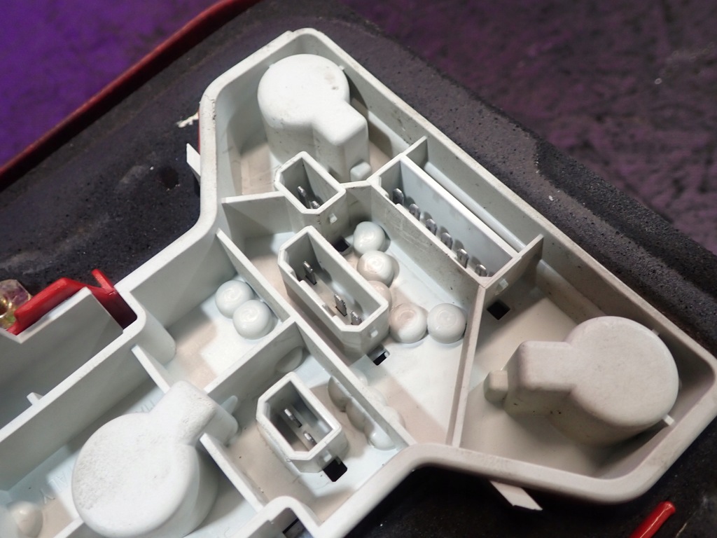 фото №6, Vw passat b5 sedan 96-00 лампа задня права молдинг 3b5945096f