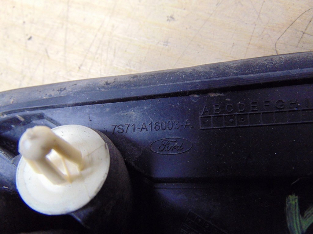 фото №5, Накладка треугольник правый ford mondeo mk4