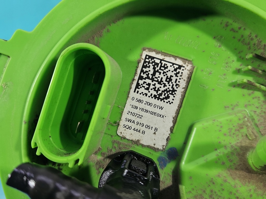 фото №7, Помпа насос топлива formentor 20- 1.5 tsi 058020001w 5wa919051b 5 pin