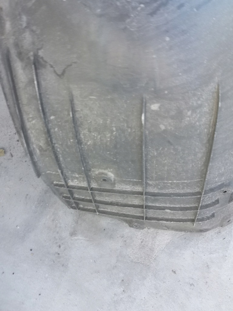 фото №8, Підкрилок правий перед bmw 7 e65 7136680