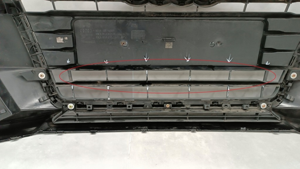 Бампер перед передний audi a1 рестайлинг  s-line 8xa 14-18 / + противотуманная фара x 2 Недорого