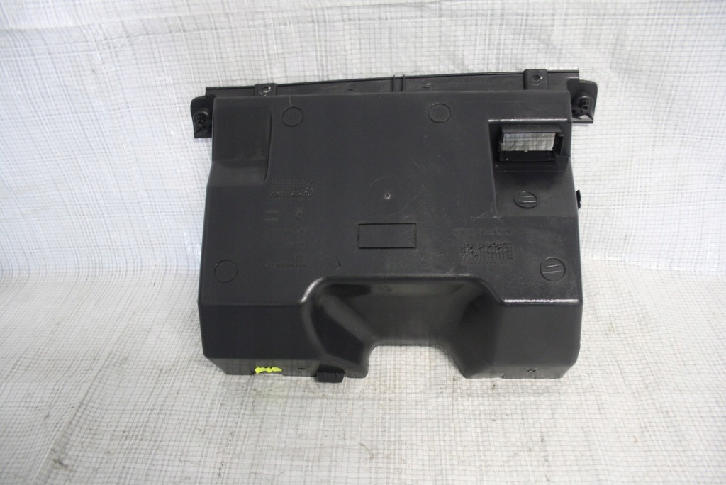 фото №10, Корпус кришка бардачка seat ibiza 6l1857103b