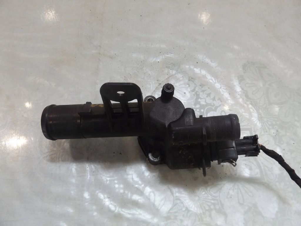 фото №1, Modus 1,5dci корпус термостата