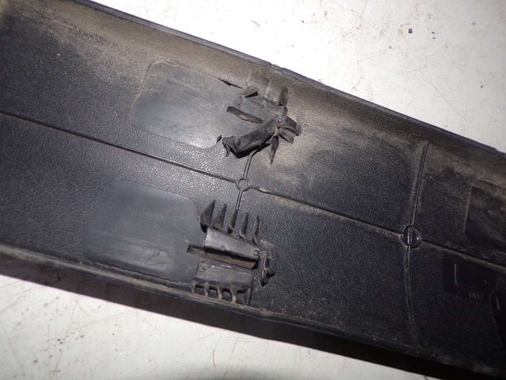 фото №10, Молдинг зовнішня двері лівий задня dacia logan