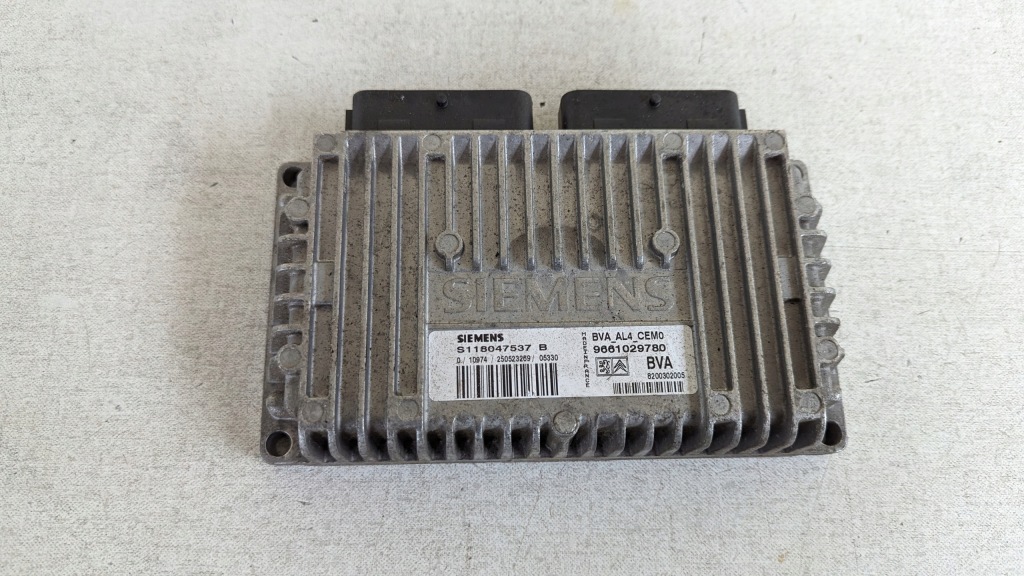 Купити Блок керування коробки peugeot 206 [179]