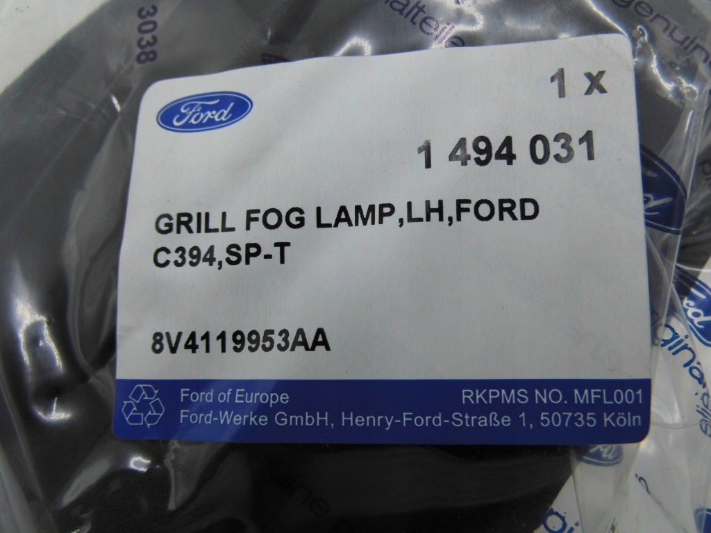 Решітка ліва протитуманної фари kuga mk1 2008-2012 ford оригінальний номер _ 1494031 _ 8v41-19953-aa Доставка