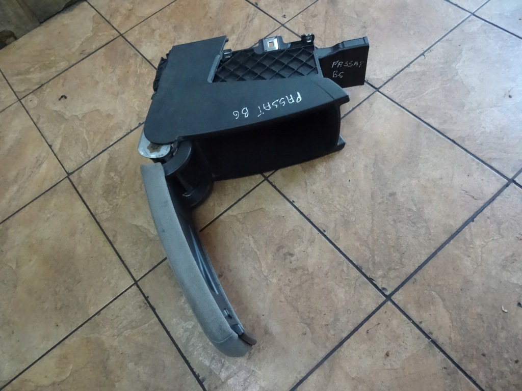 Passat b6 подлокотник 3c0864207 Недорого