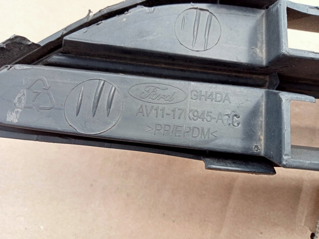 фото №9, Ford b-max 2012-17r.- решітка бампера перед av11-17k945-a