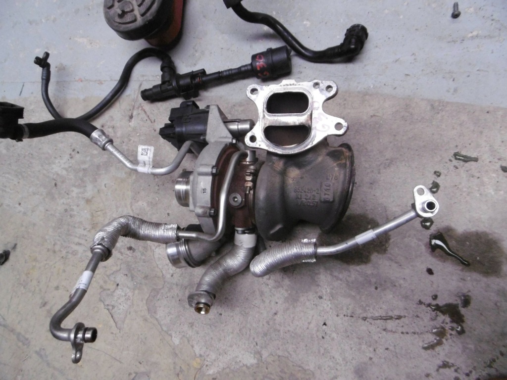 Купить Turbo bmw 5 g30 g31 g38 mgt2056