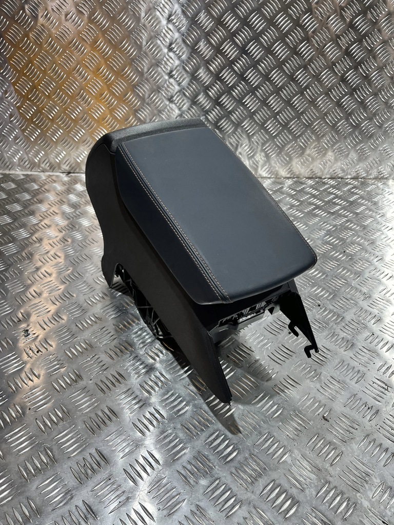 фото №2, Підлокітник cupra formentor 20-