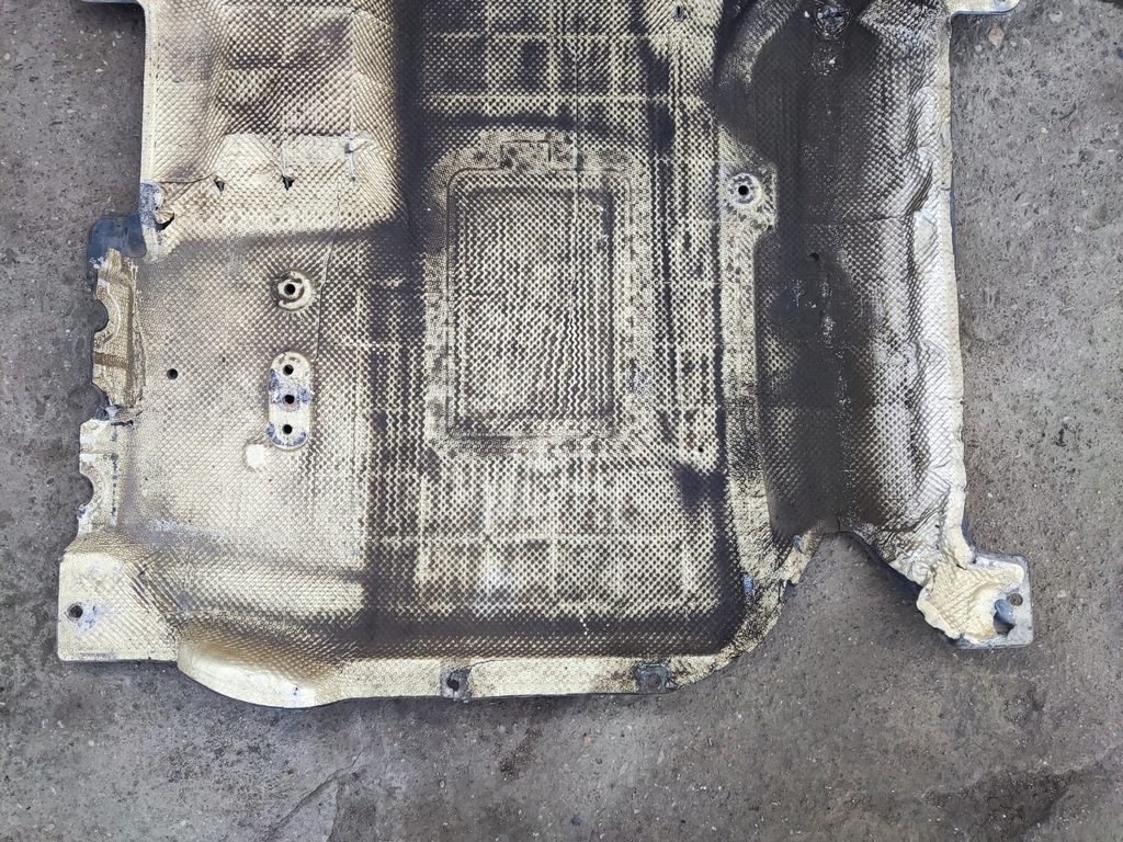 фото №7, Mercedes e klasa w212 захист плита pod двигун a2125202723