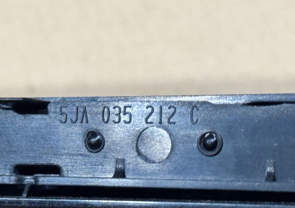 фото №3, Рамка радіо skoda rapid 5ja035212c